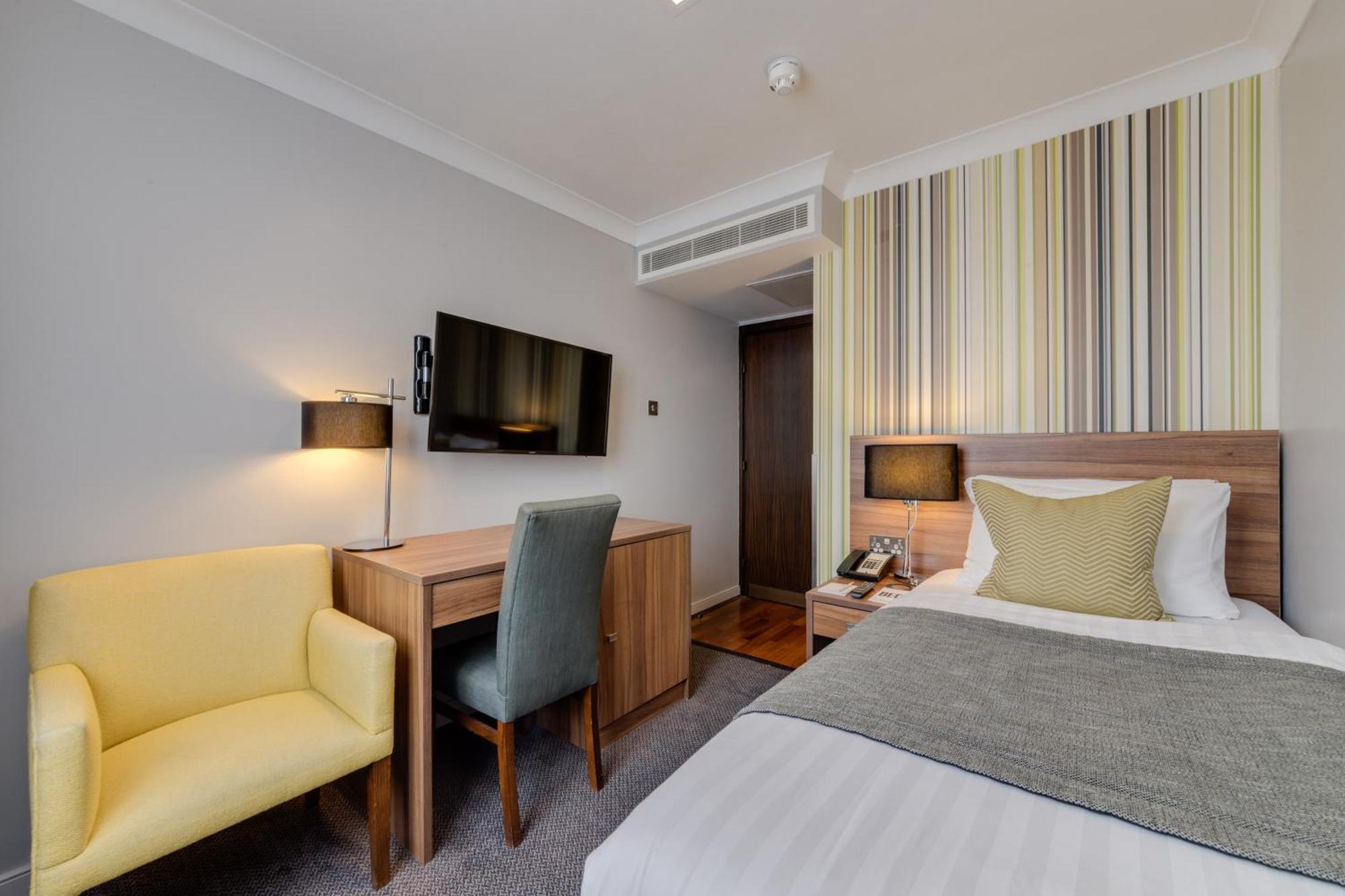 Western Mornington Hyde Park Hotel 4*