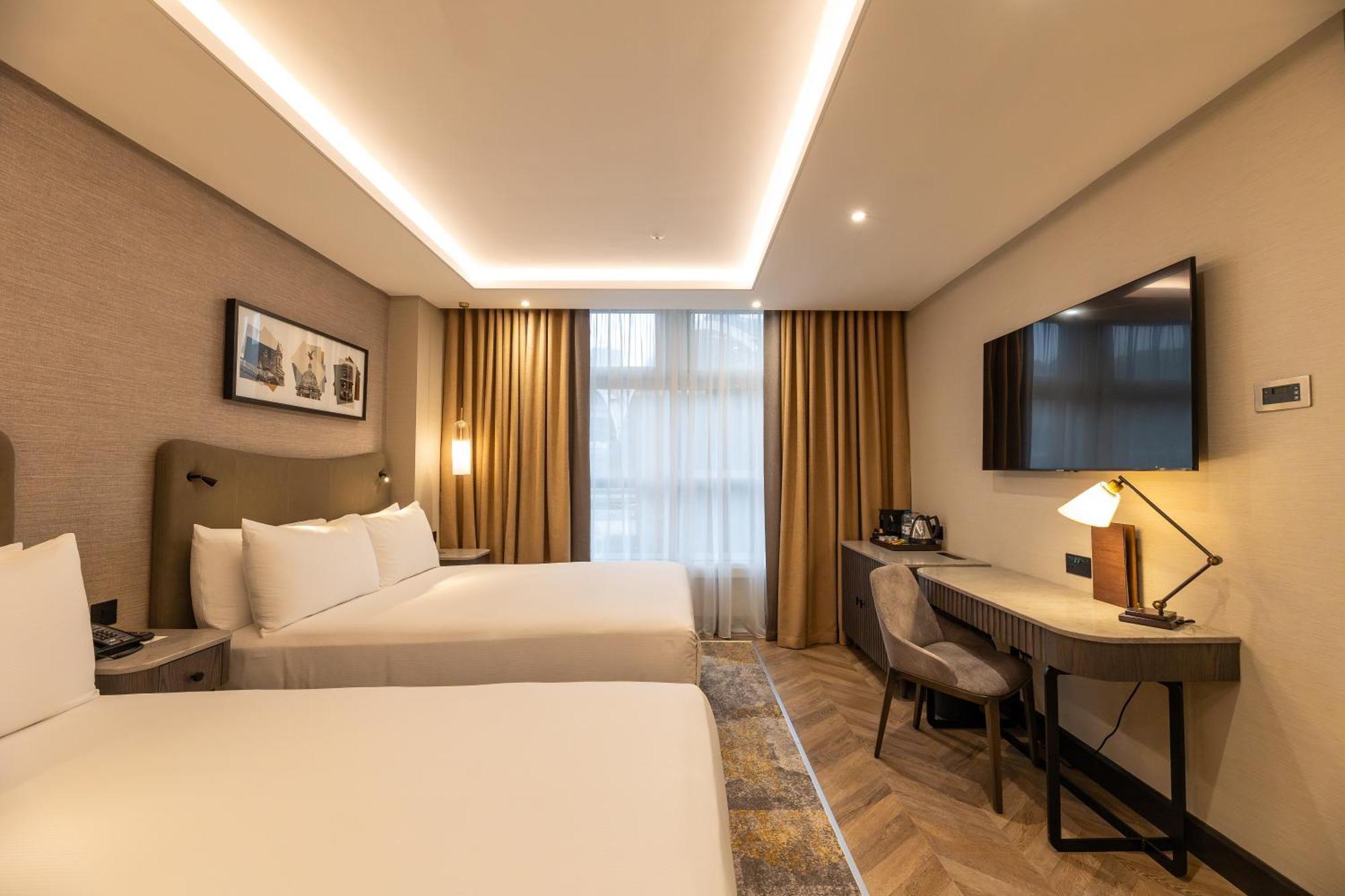 Doubletree By Hilton Victoria Hotel