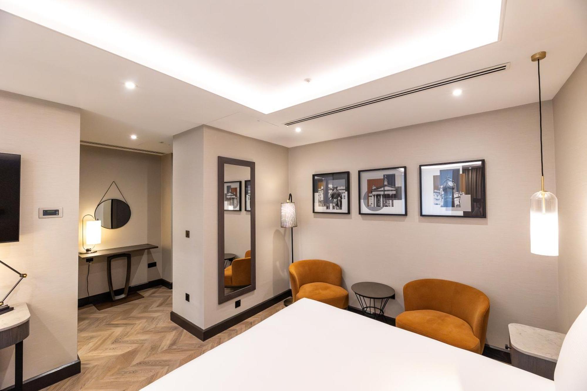 Doubletree By Hilton Victoria Hotel