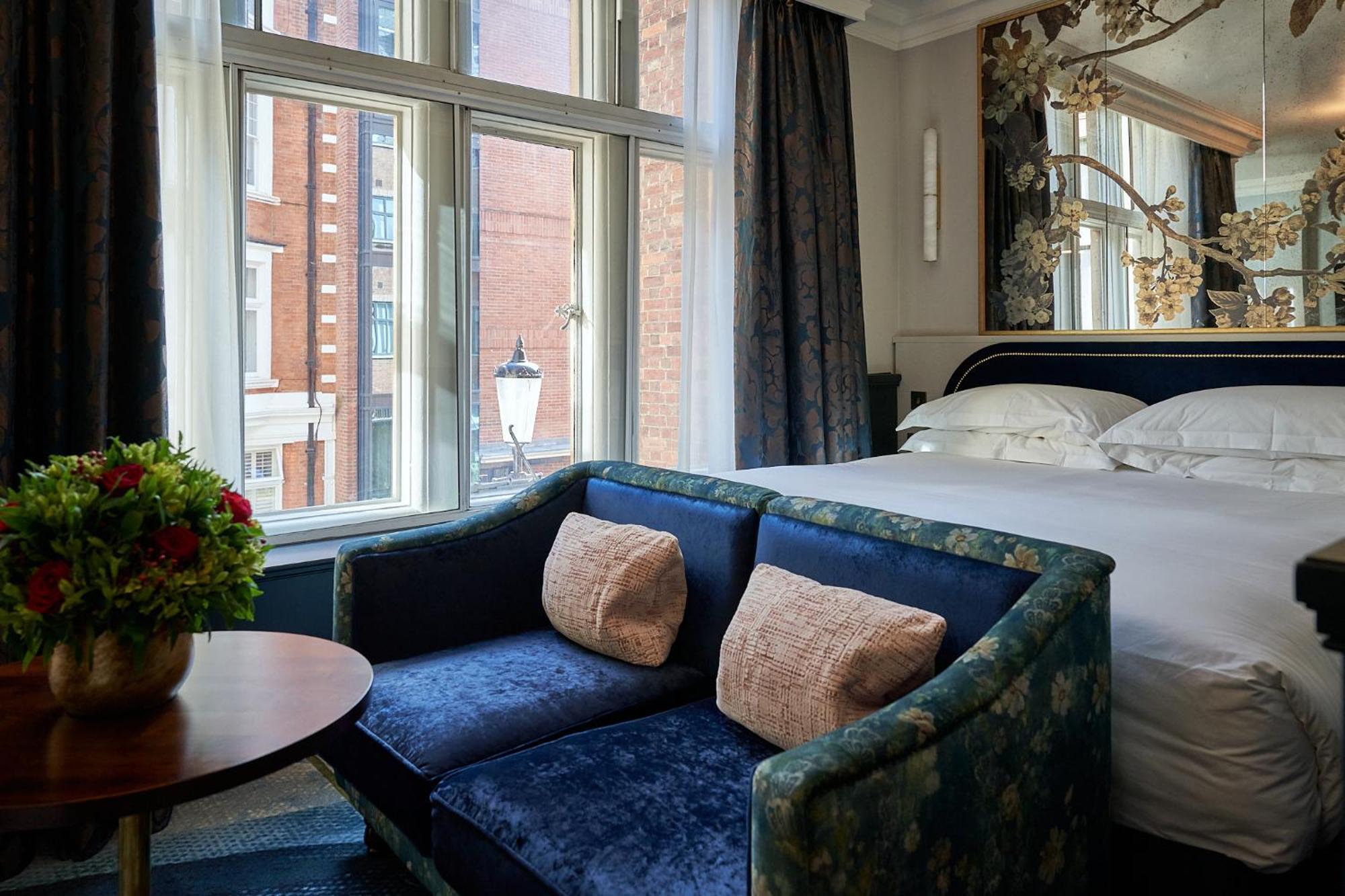 The Capital Hotel, & Townhouse 5* Londen