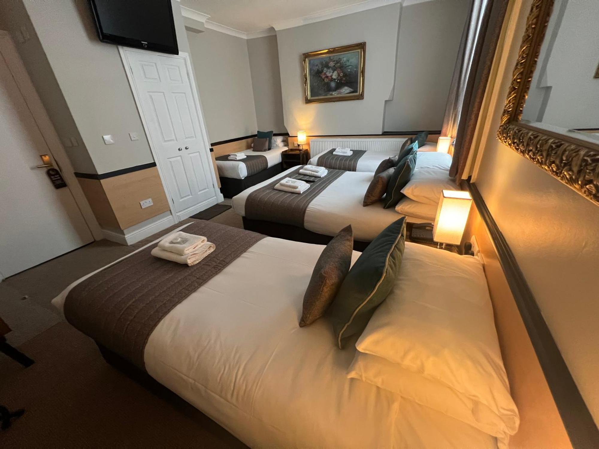 Tudor Court Hotel London