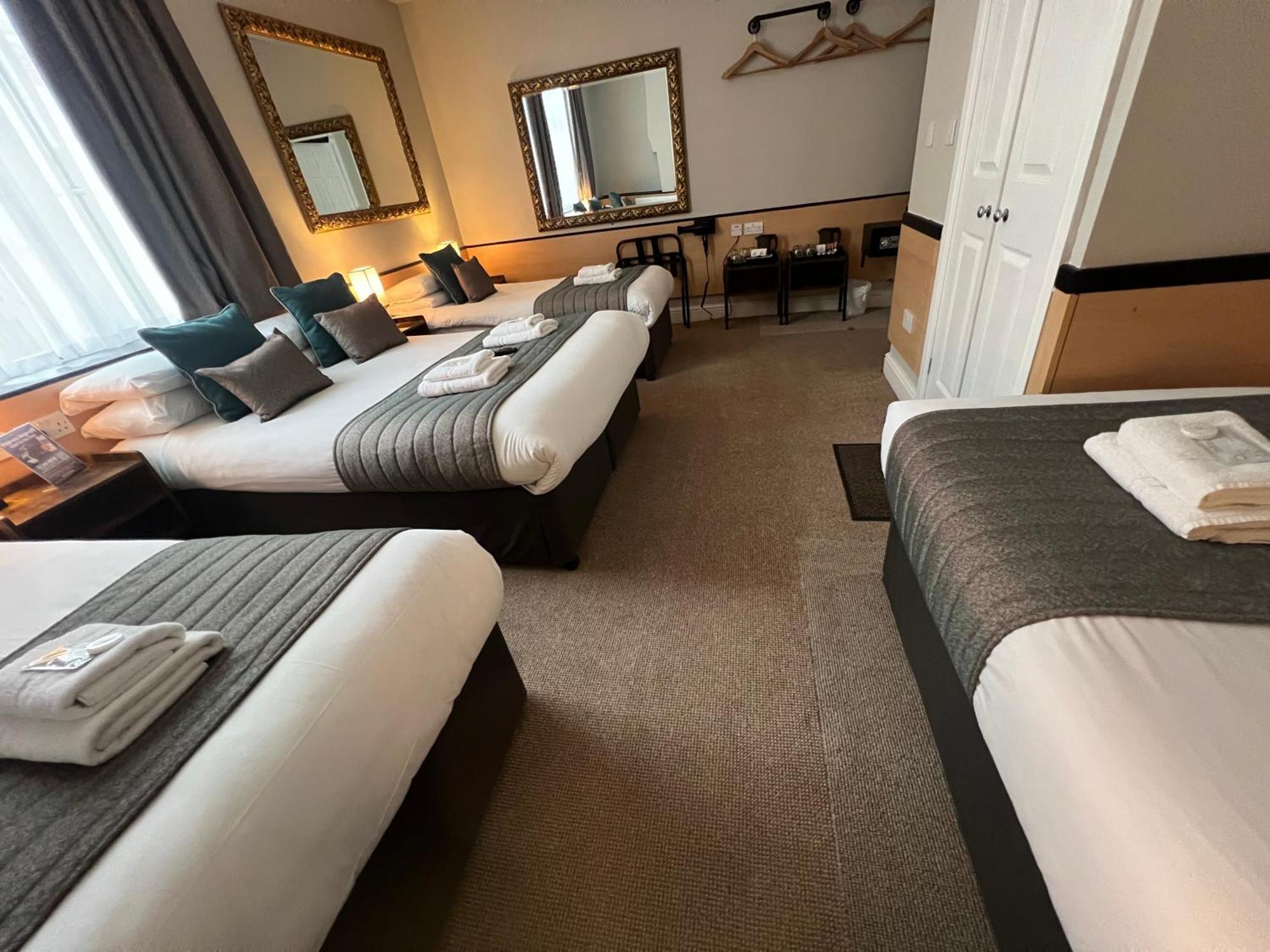 Tudor Court Hotel