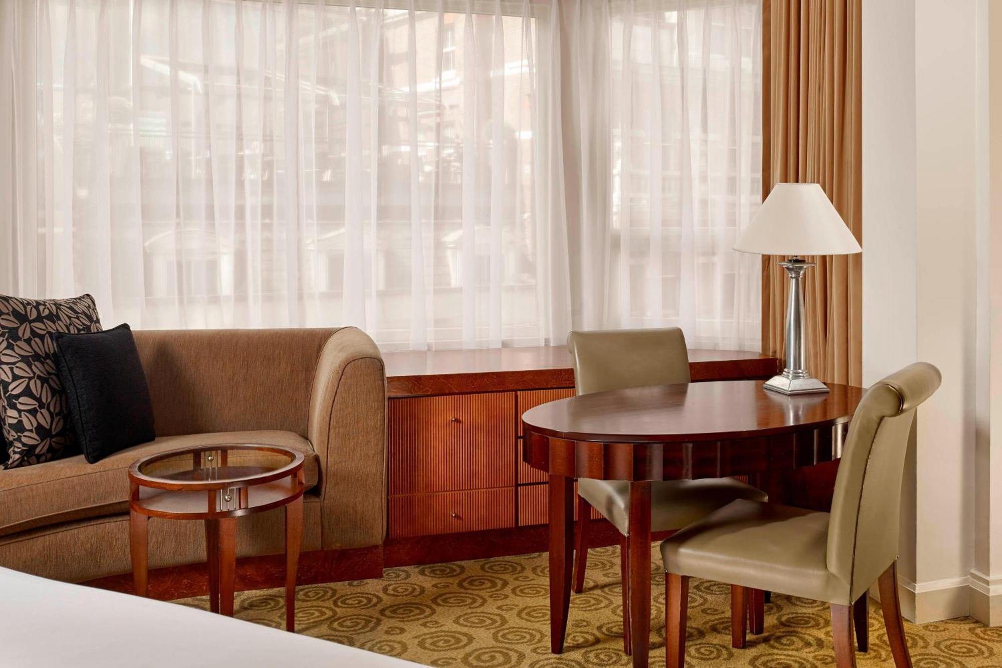 The Park Tower Knightsbridge, A Luxury Collection Hotel, London
