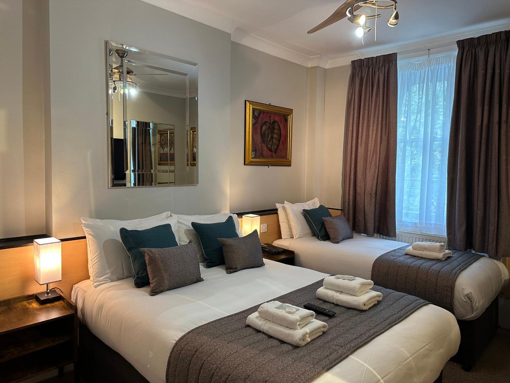 Tudor Court Hotel
