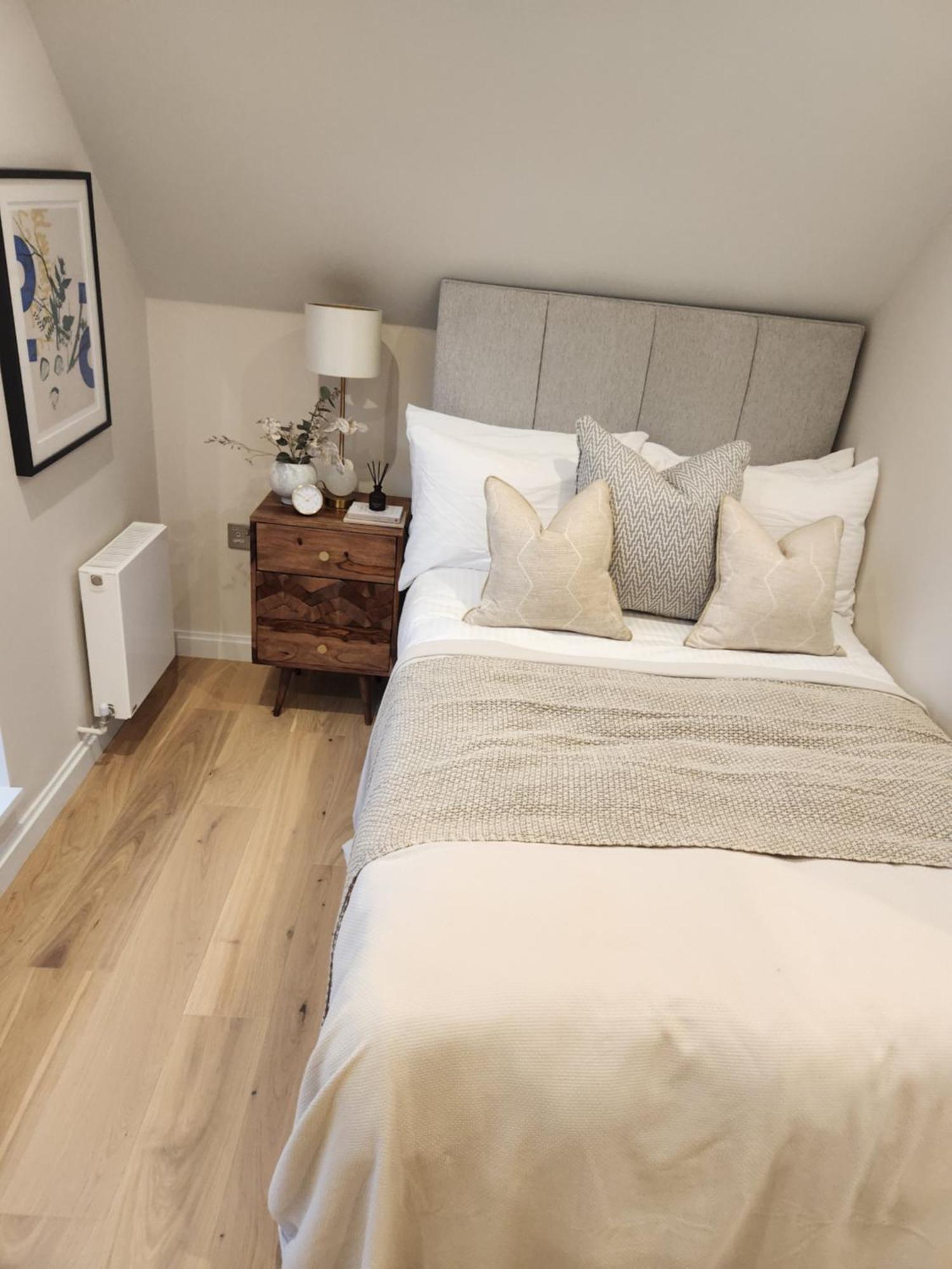 Appartement Kings Mews Elegance: City Sparrow's Premier 3-bedroom Residences Londen