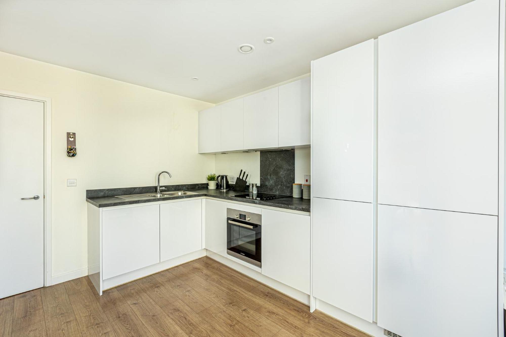 Apartment Modern New 2br Flat Wbalcony In Peaceful Brixton