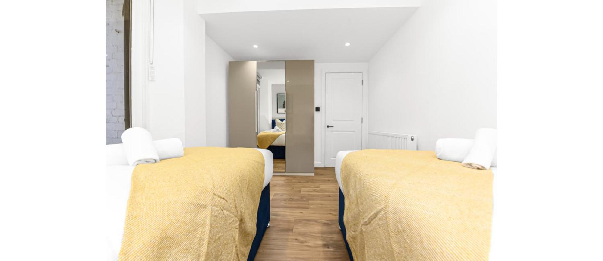 Calling: 2br Flat With Chic Flair Appartement