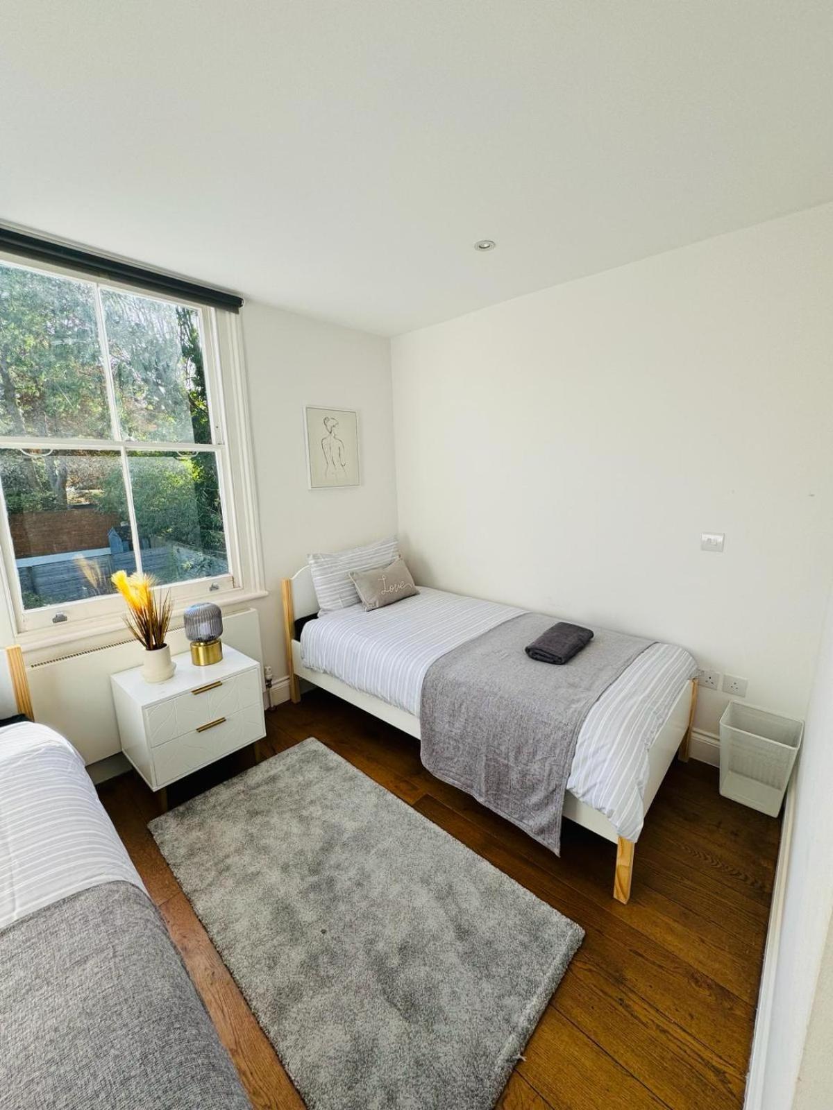 Stunning Flat In Chiswick * London