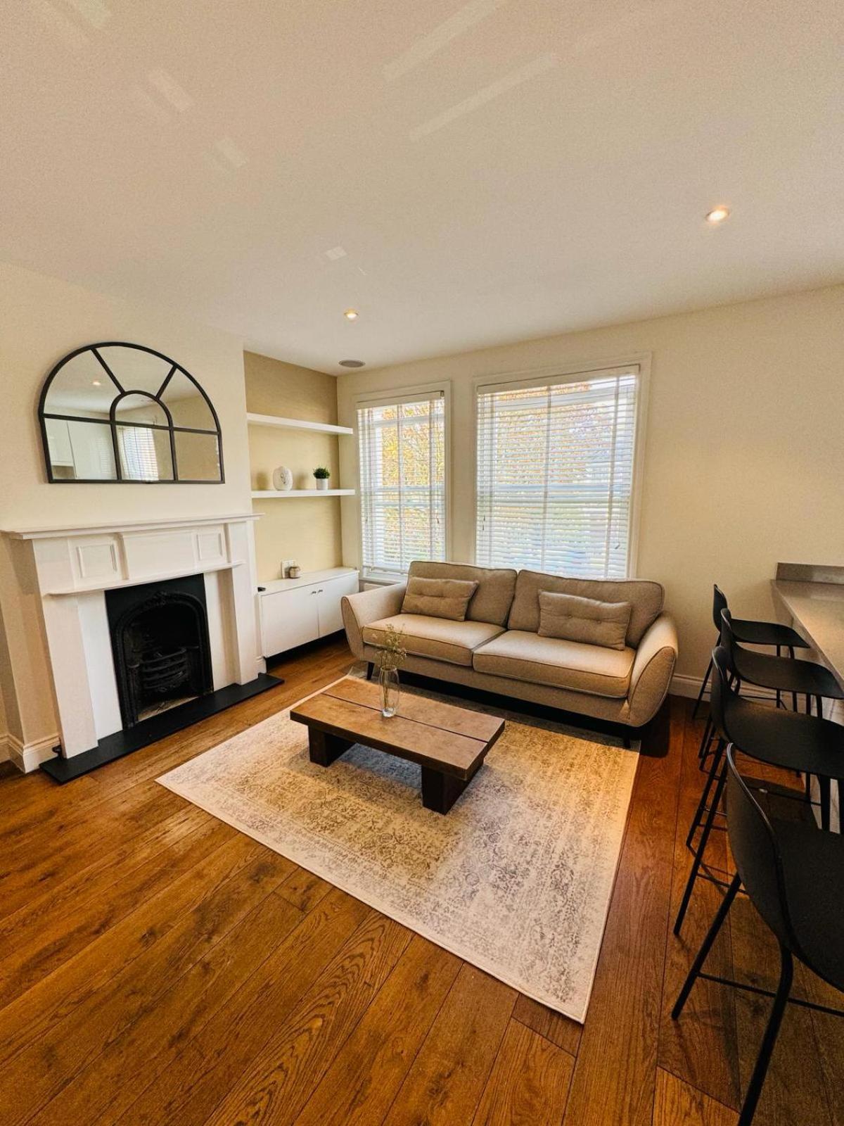Stunning Flat In Chiswick London