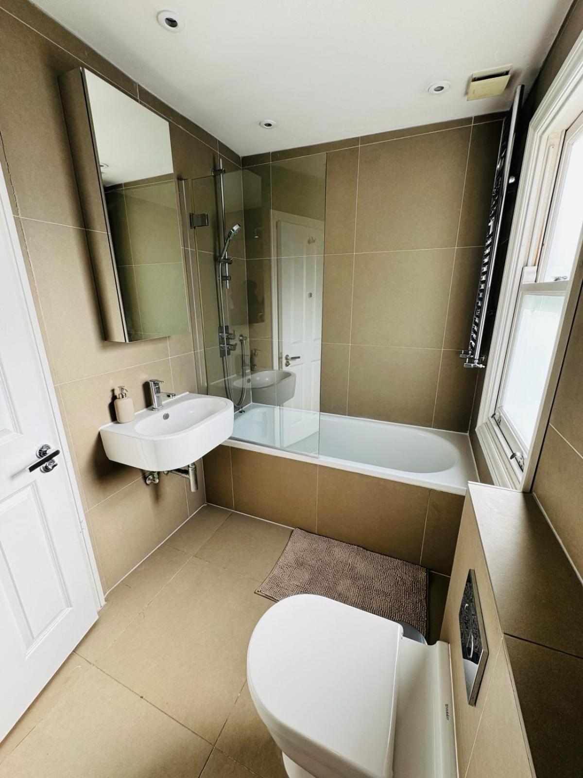 Apartment Stunning Flat In Chiswick *