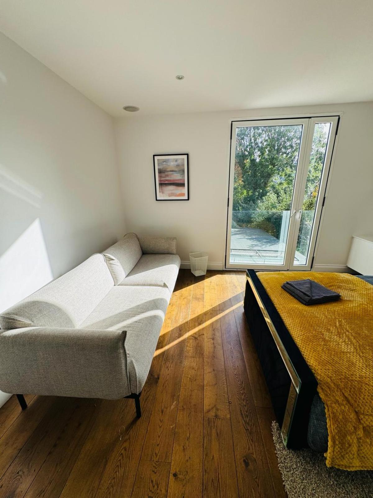 Stunning Flat In Chiswick *