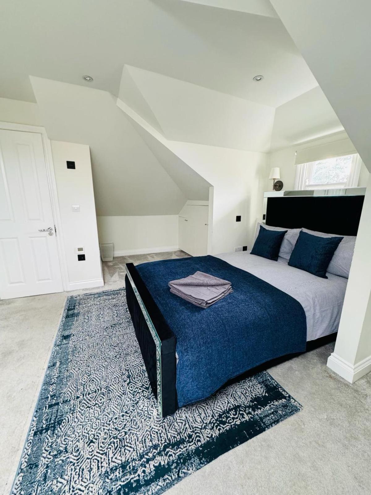 Stunning Flat In Chiswick