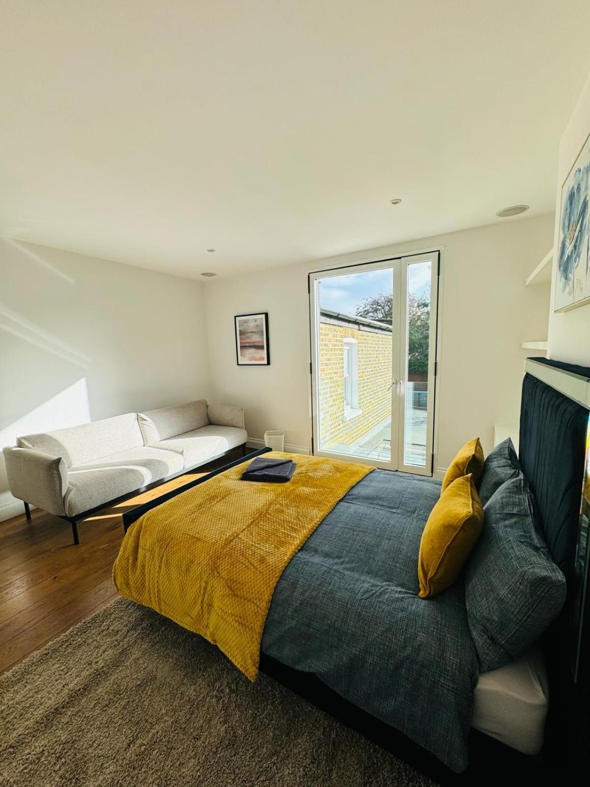 Stunning Flat In Chiswick Apartment *