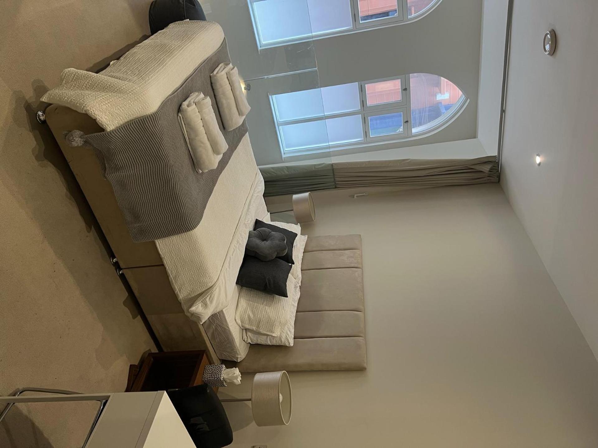 Beautiful 2-bed In