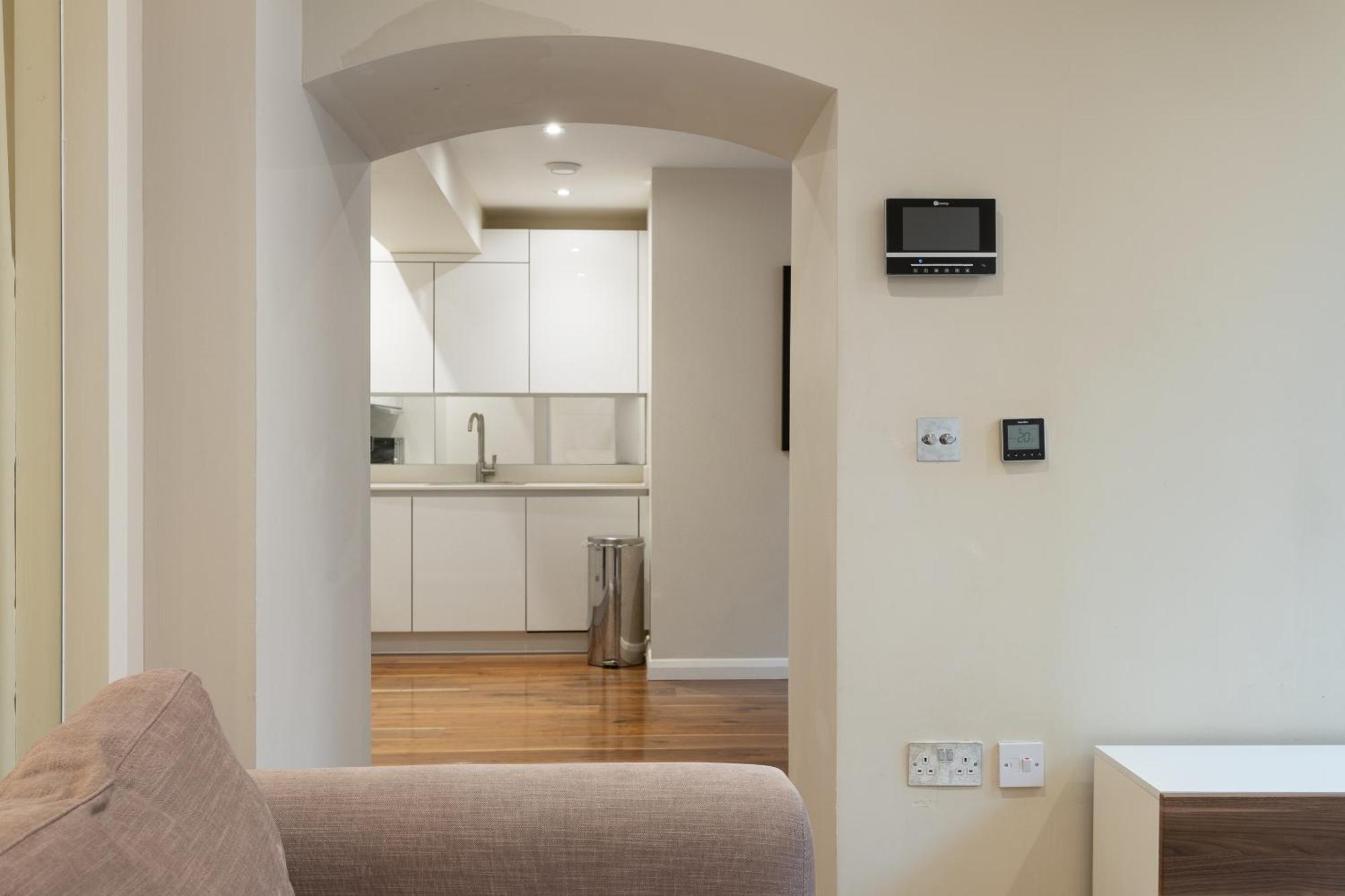 Apartment Beautiful 2-bed In *