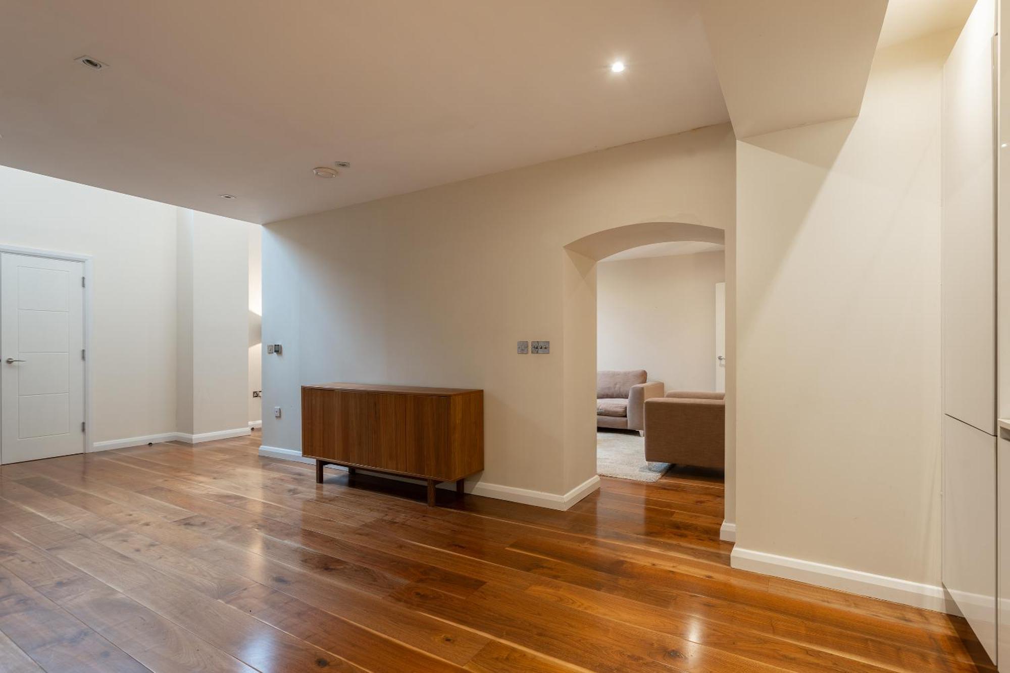 Beautiful 2-bed In London