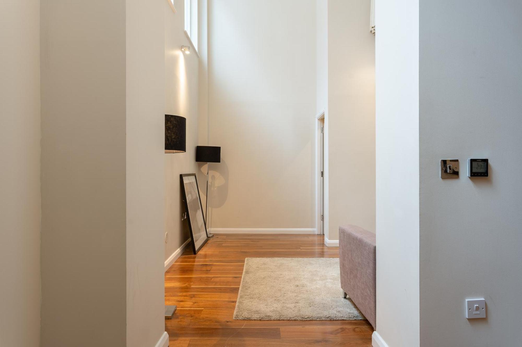 Beautiful 2-bed In Apartment London