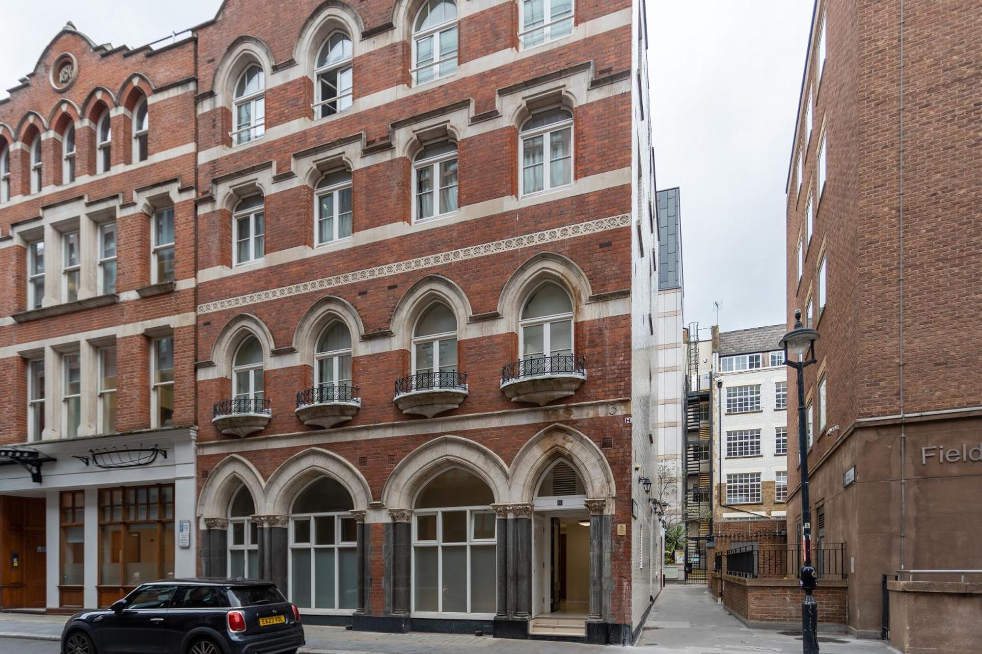 Apartment Beautiful 2-bed In London