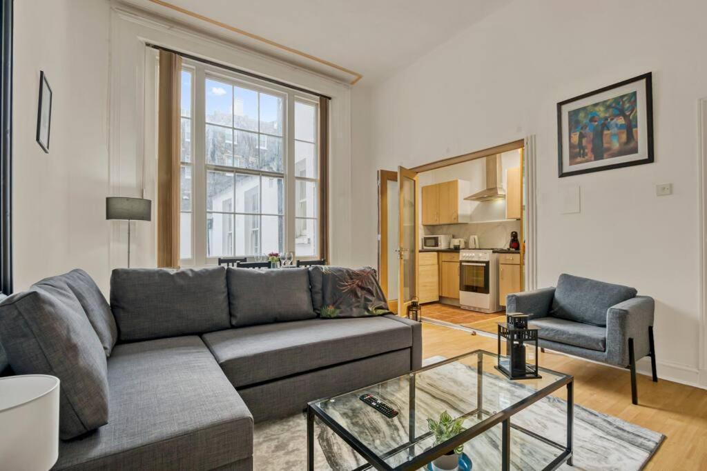 Cosy 2br Retreat Near Paddington Station Appartement Londen