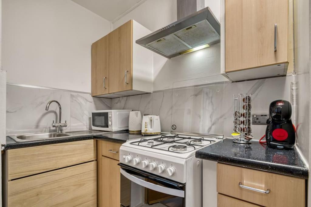 Cosy 2br Retreat Near Paddington Station Appartement