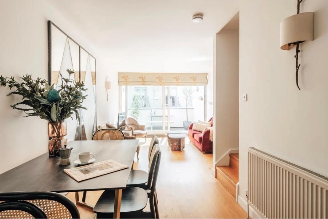3 Bdrm Notting Hill Mews House - 2 Balconies *