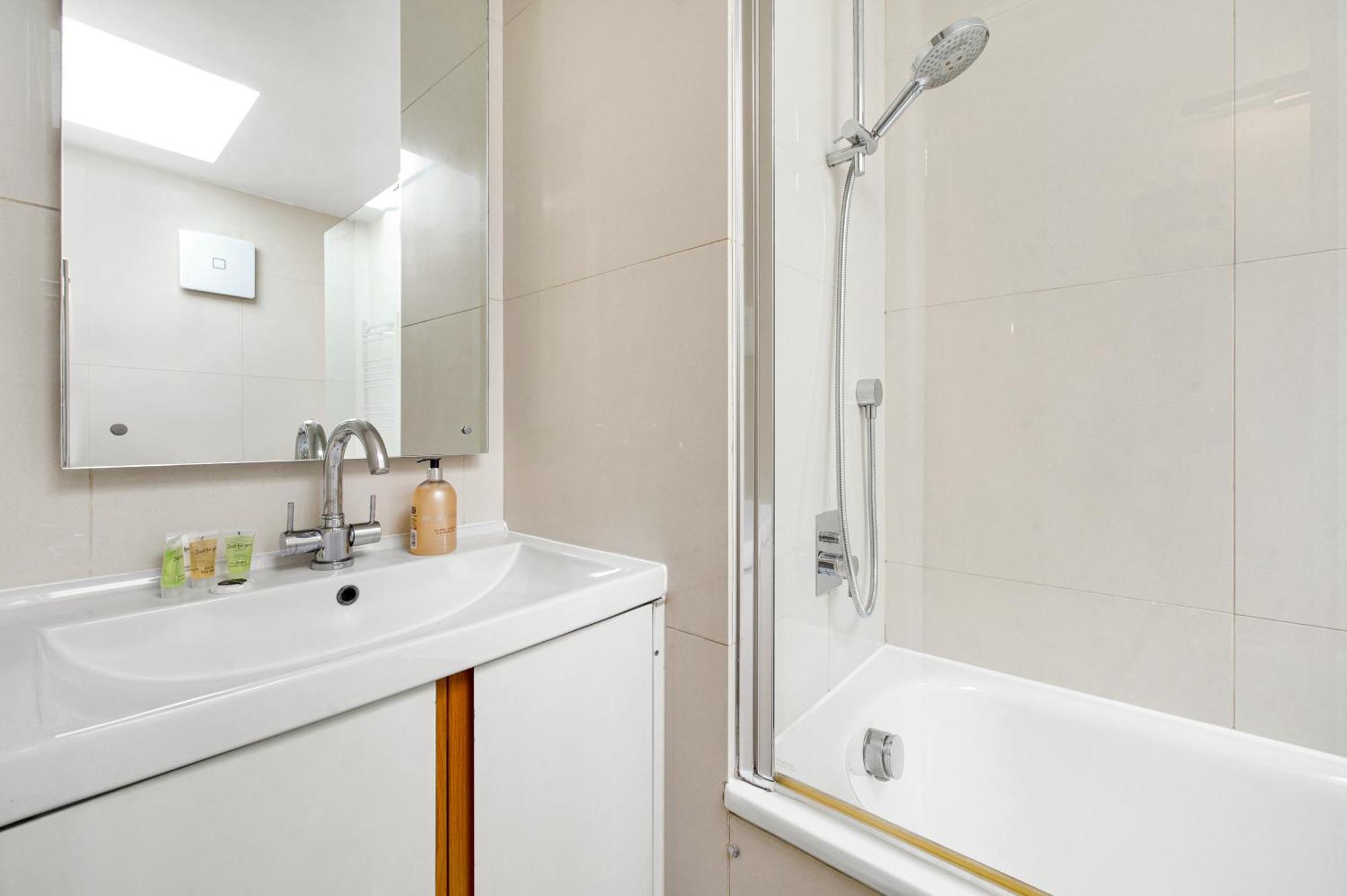 3 Bdrm Notting Hill Mews House - 2 Balconies * London
