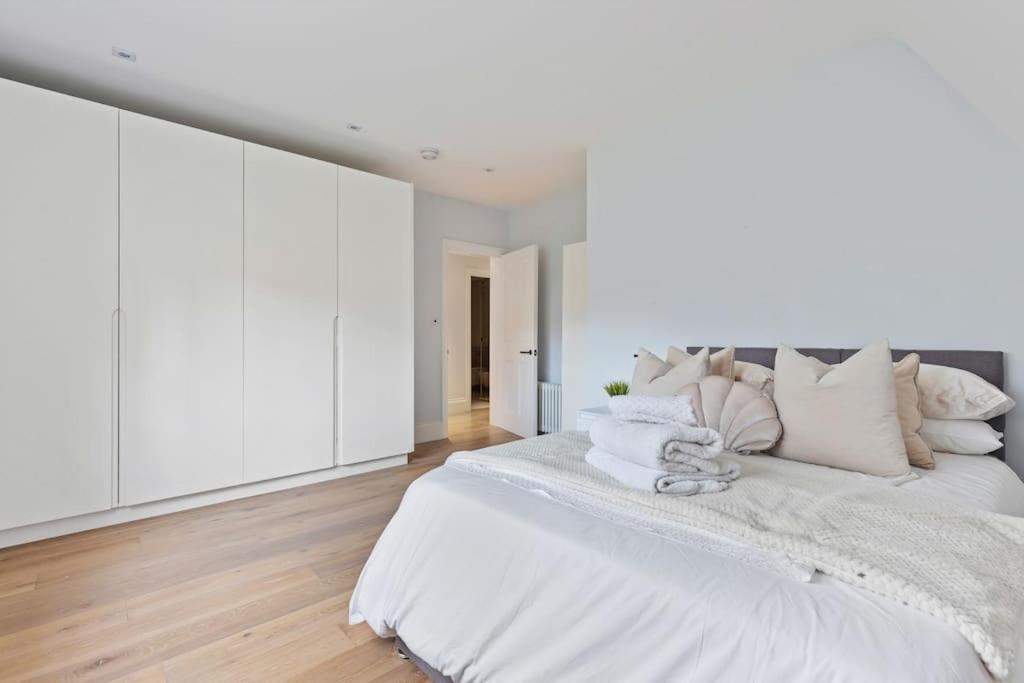 Luxury 3 Bed Flat In Kensington Apartment