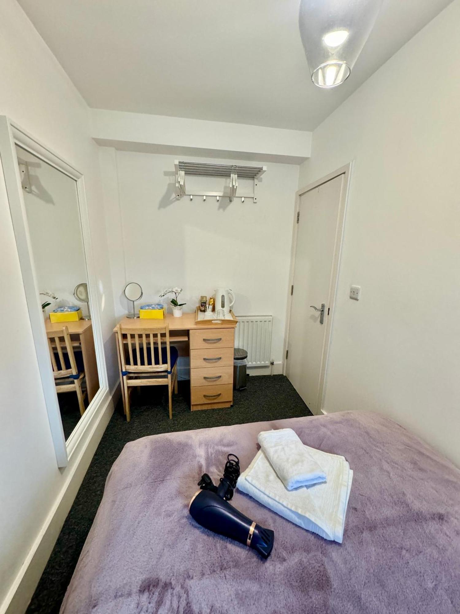 Habitación en casa particular Cosmopolitan Comfort Private Bedrooms In Euston 106 *