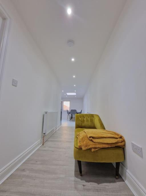 Appartement Modern Flat On Lea Bridge Road.