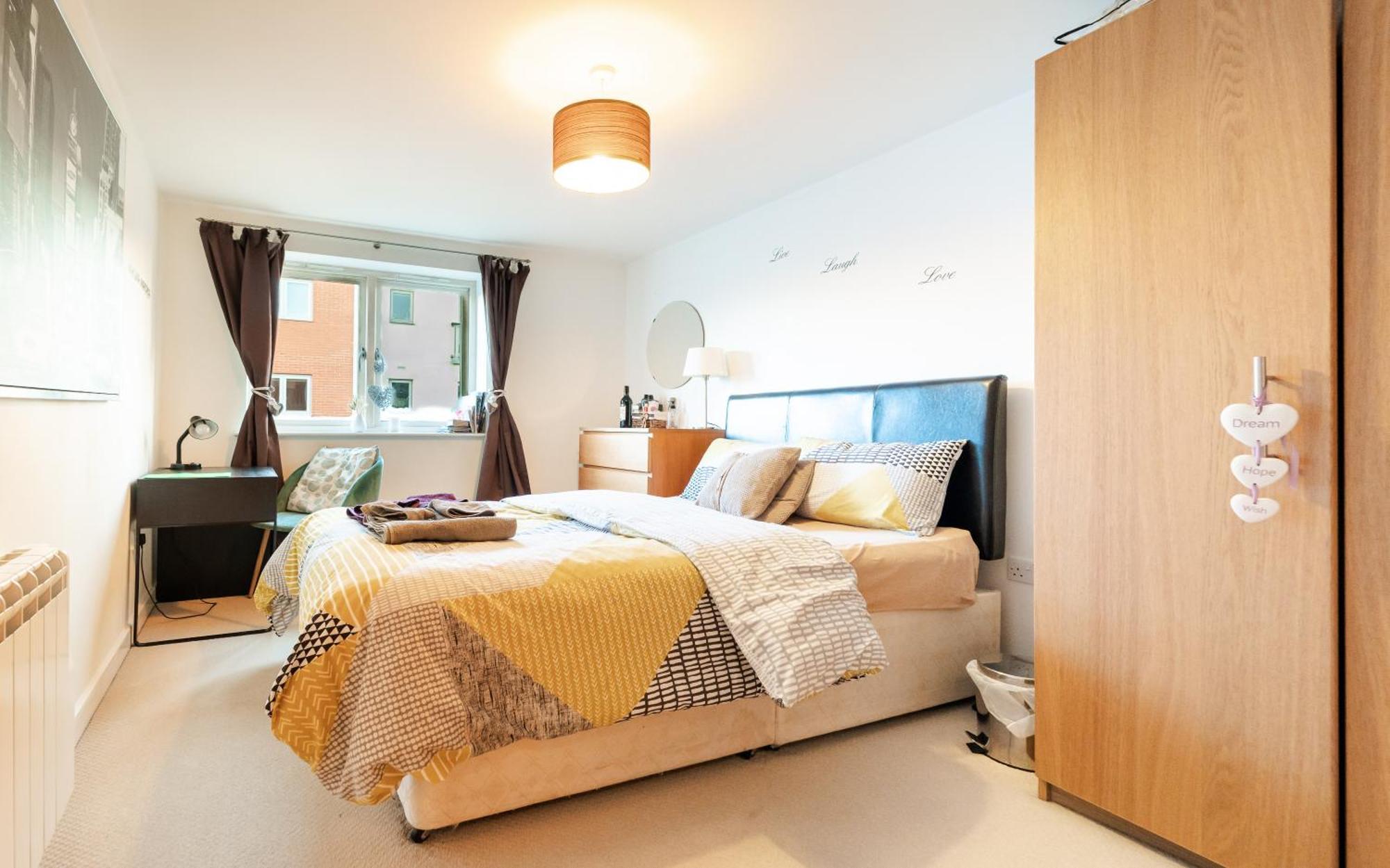 Apartment Superhost 1 Bedroom Flat 15 Mins To Center,zone 2