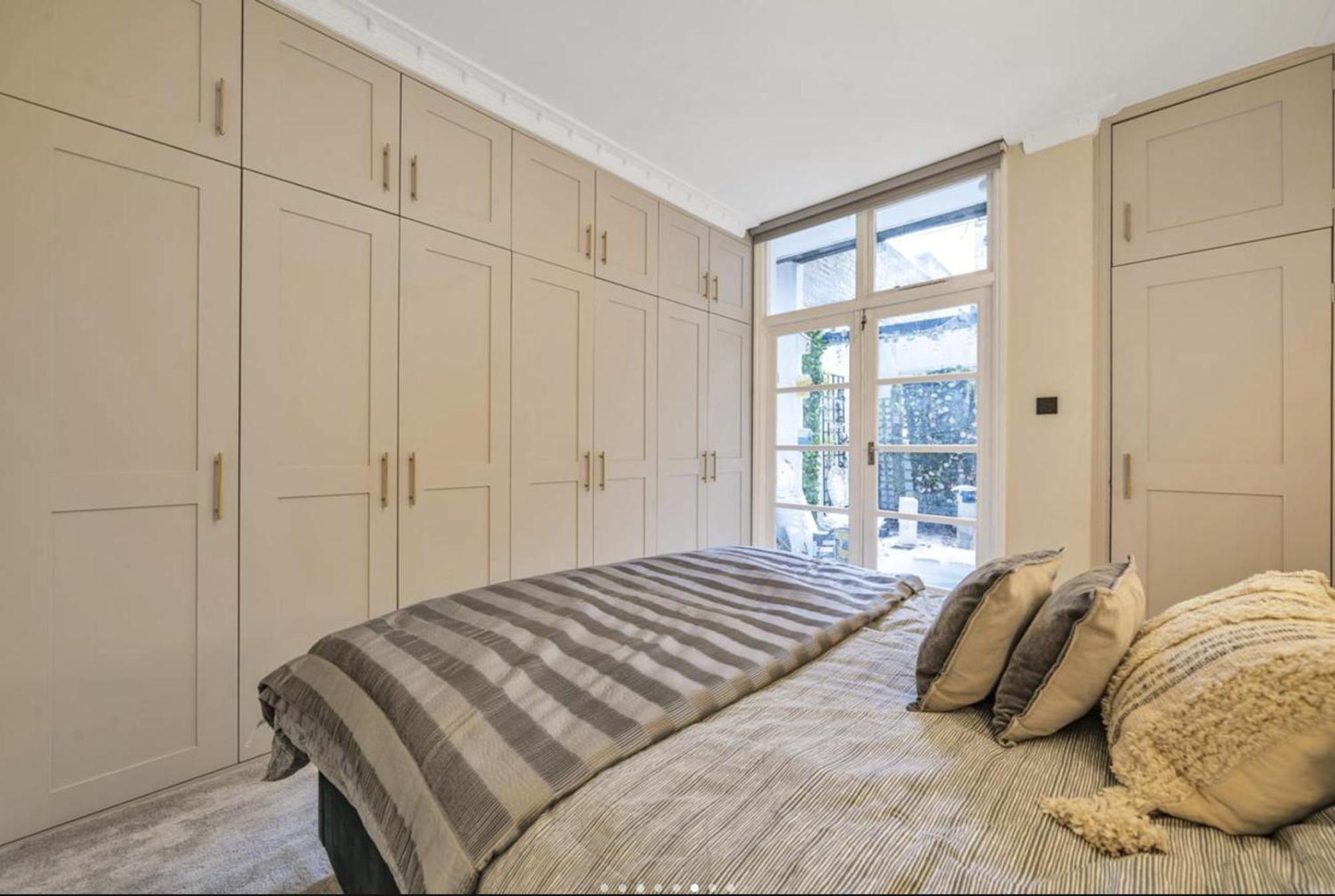 Apartment Luxury One-bedroom In *
