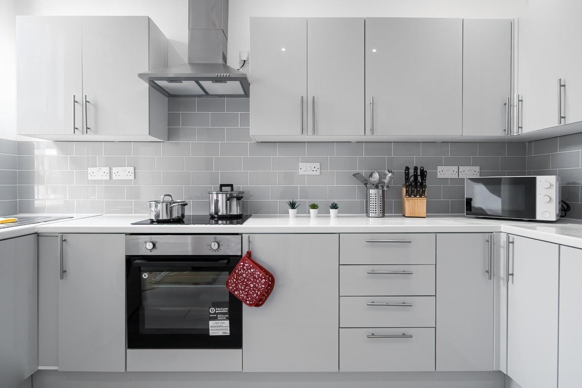 Gasthuis Modern Studio By Livestay Short Lets & Serviced *