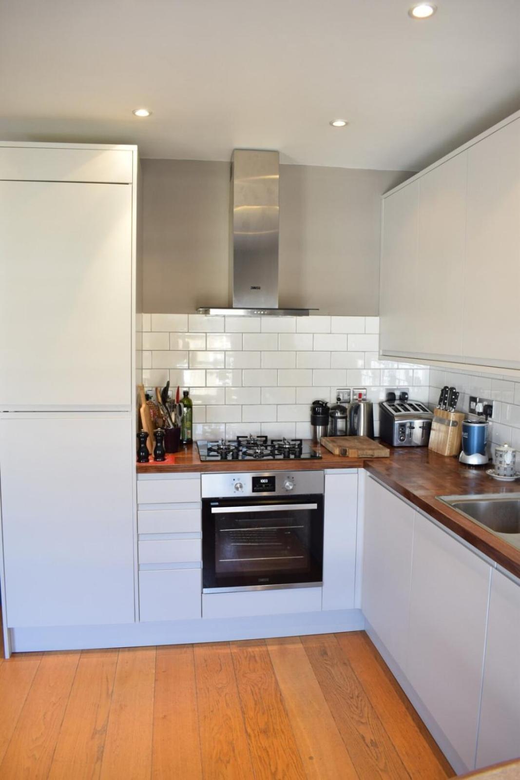 Contemporary 2bd Flat 4 Mins To Finsbury Park!