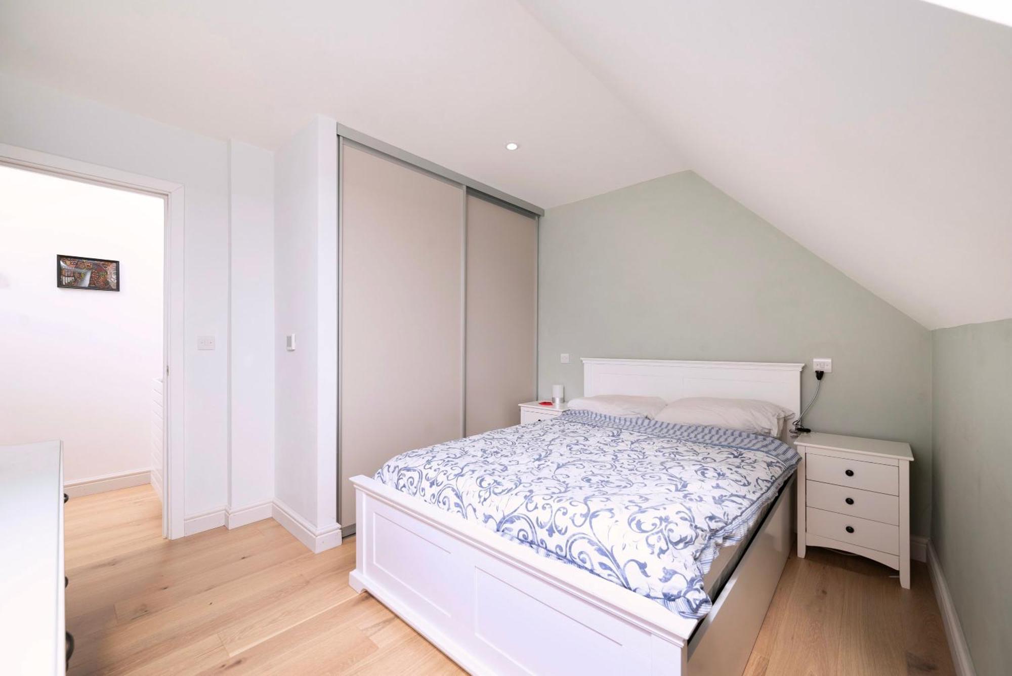 Apartment Chic City 1 Bedroom With Balcony Views London