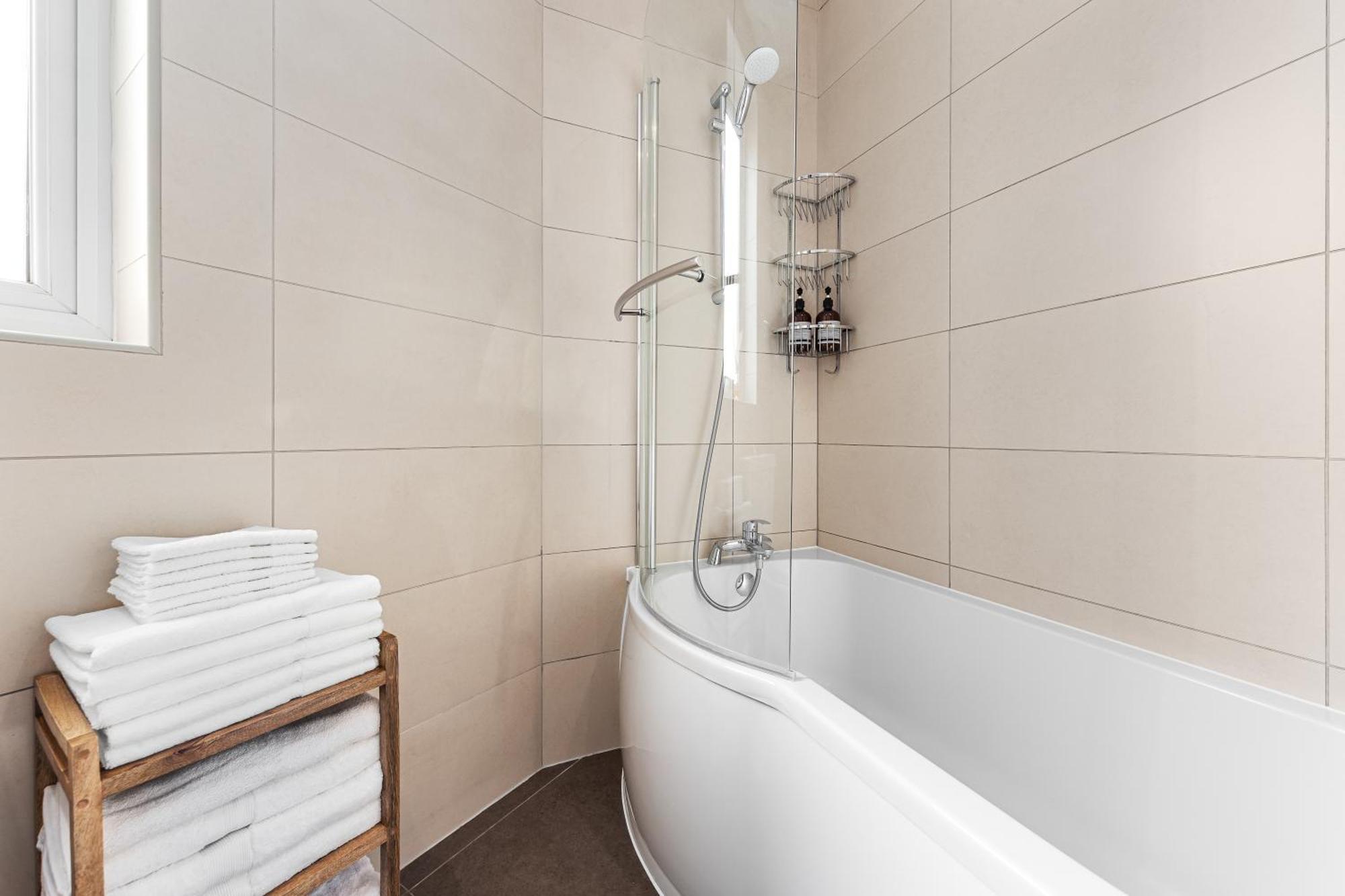 Designer In Central Apartment