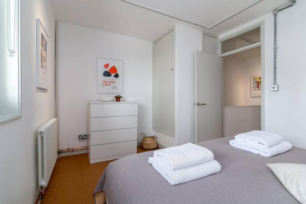 2-bedroom Minimalist In Borough *