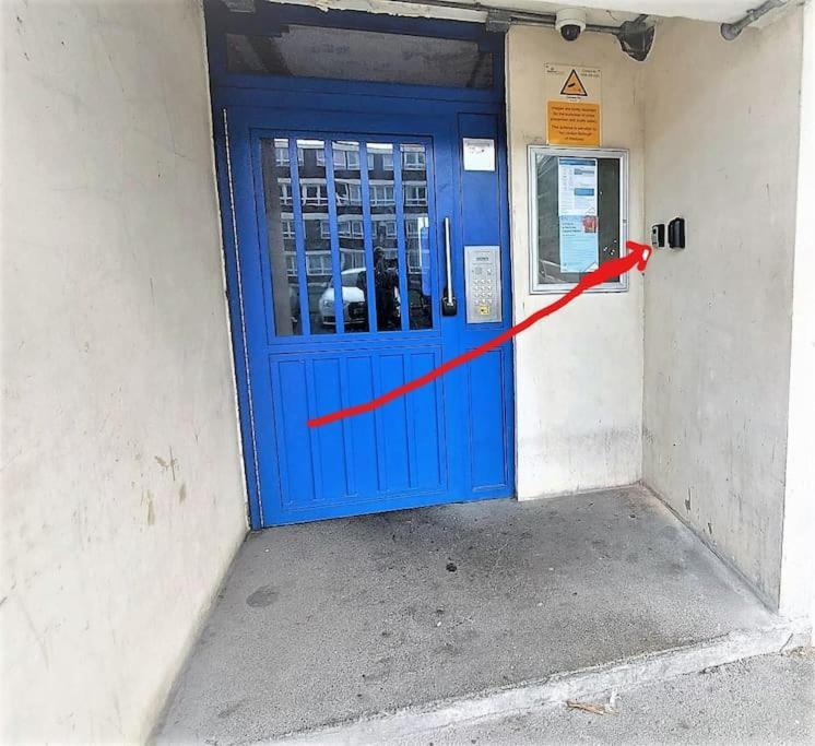 Apartamento 3 Bedroom Flat In Hoxton Londres