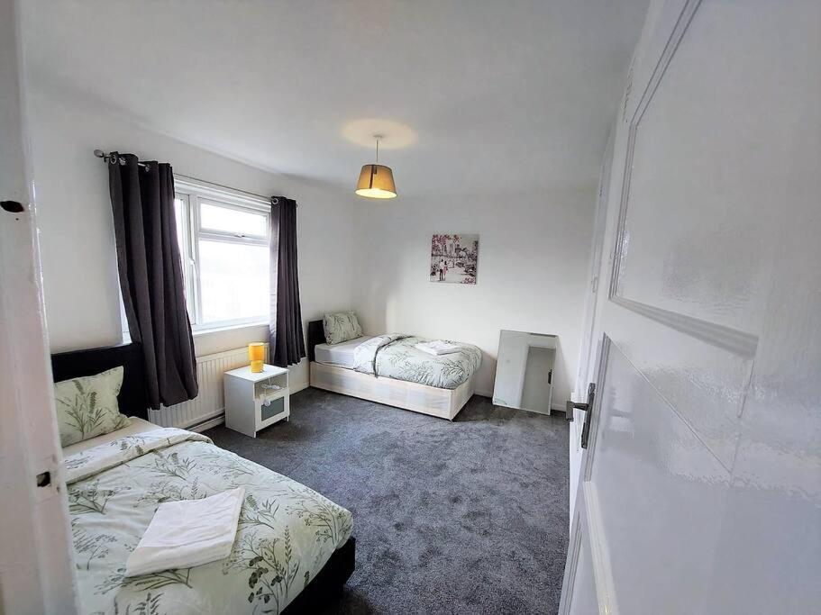 3 Bedroom Flat In Hoxton Londres