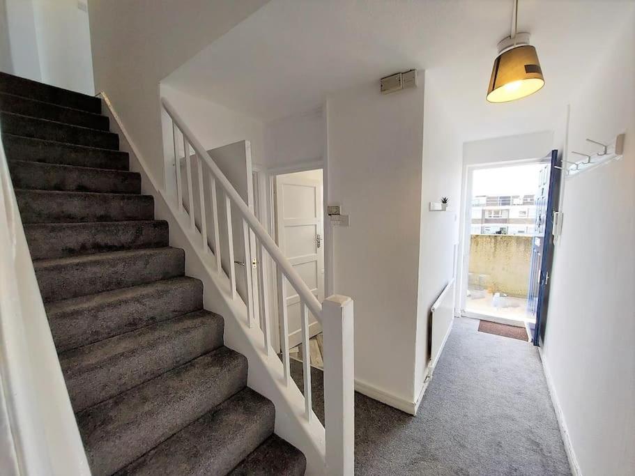 Apartamento 3 Bedroom Flat In Hoxton Londres