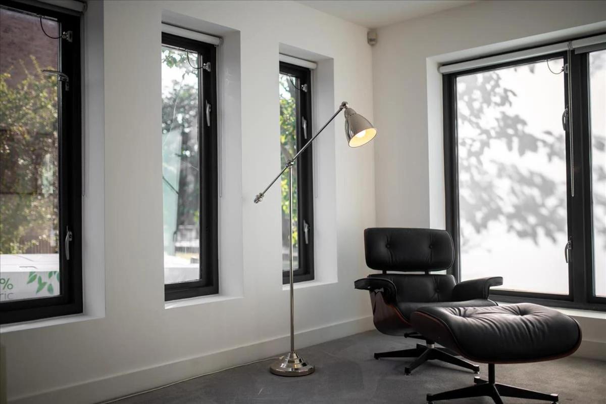 Sandmere Road By Capital Londres
