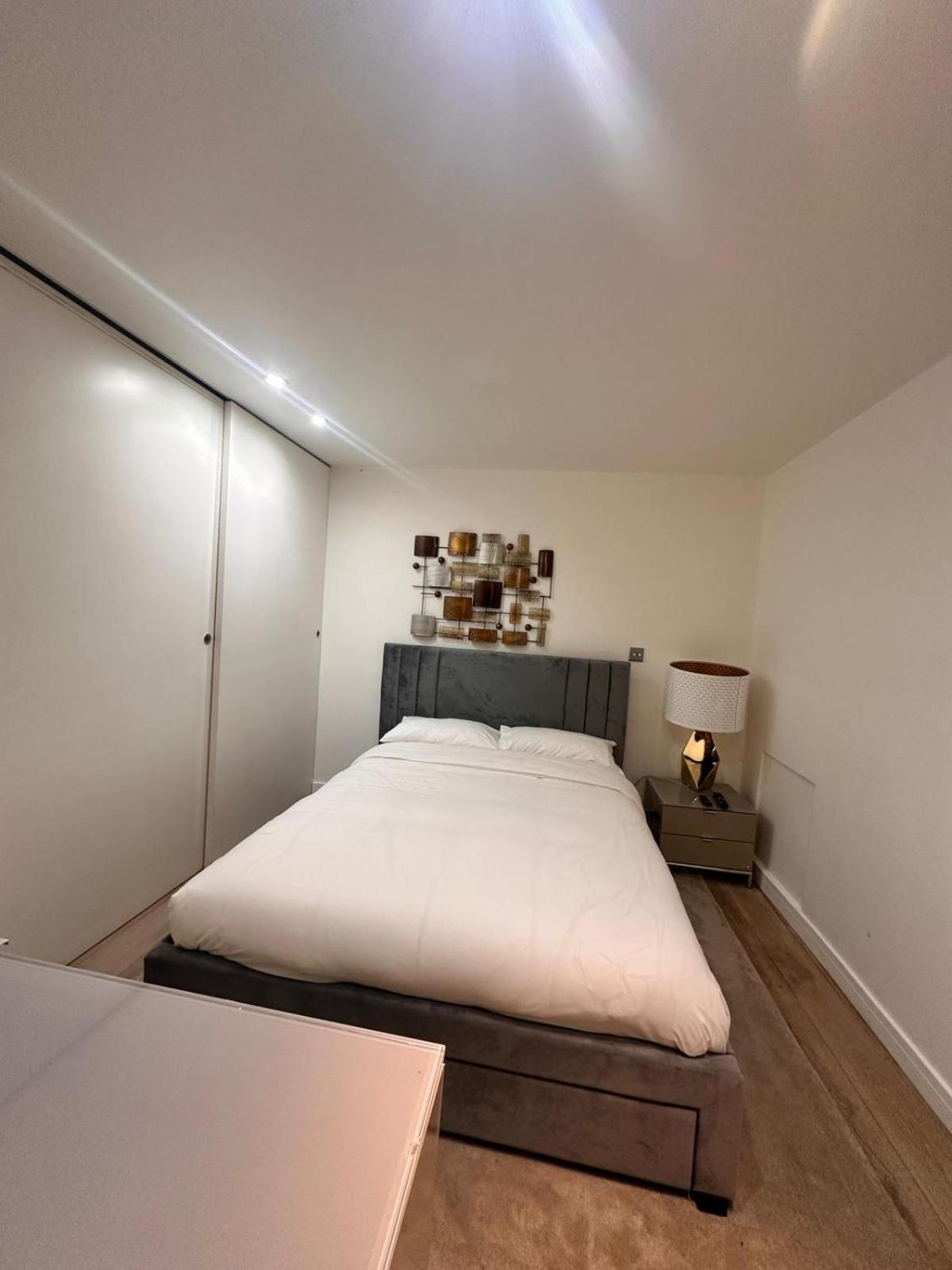 Apartamento Spacious Flat - 2bhk