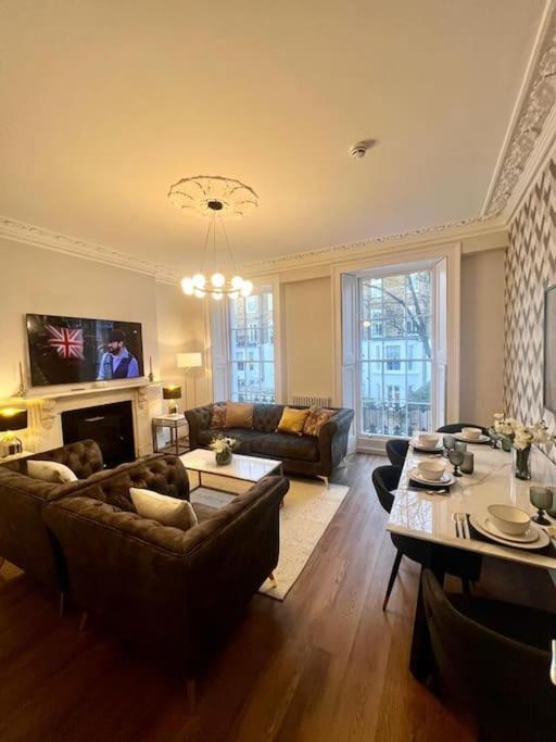 Flat In The Heart Of Holland Park *