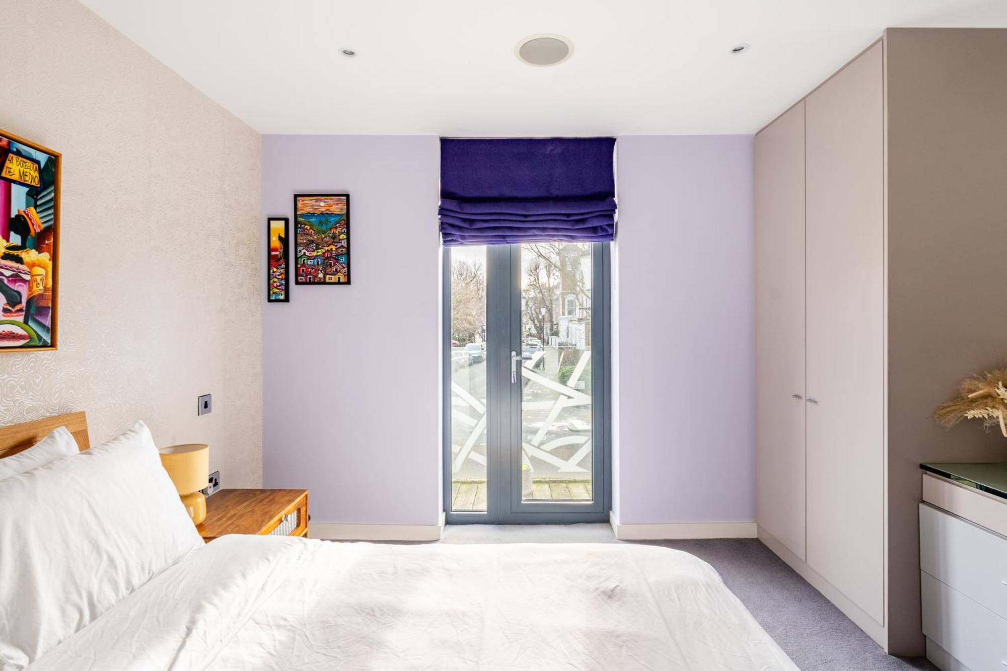 King Beds With En-suite, Private Balcony And Elevator By Iconic Portobello Market * London