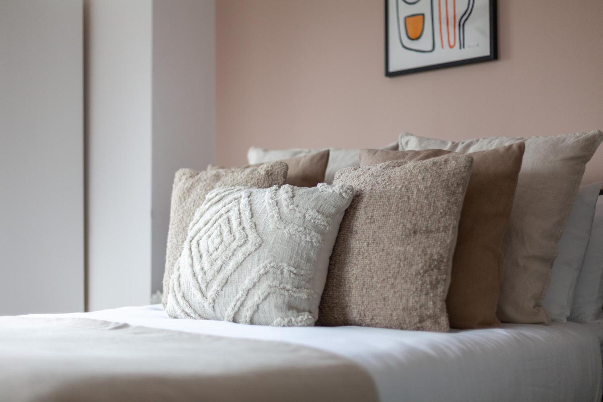 The Nine Elms Collection Apartment *