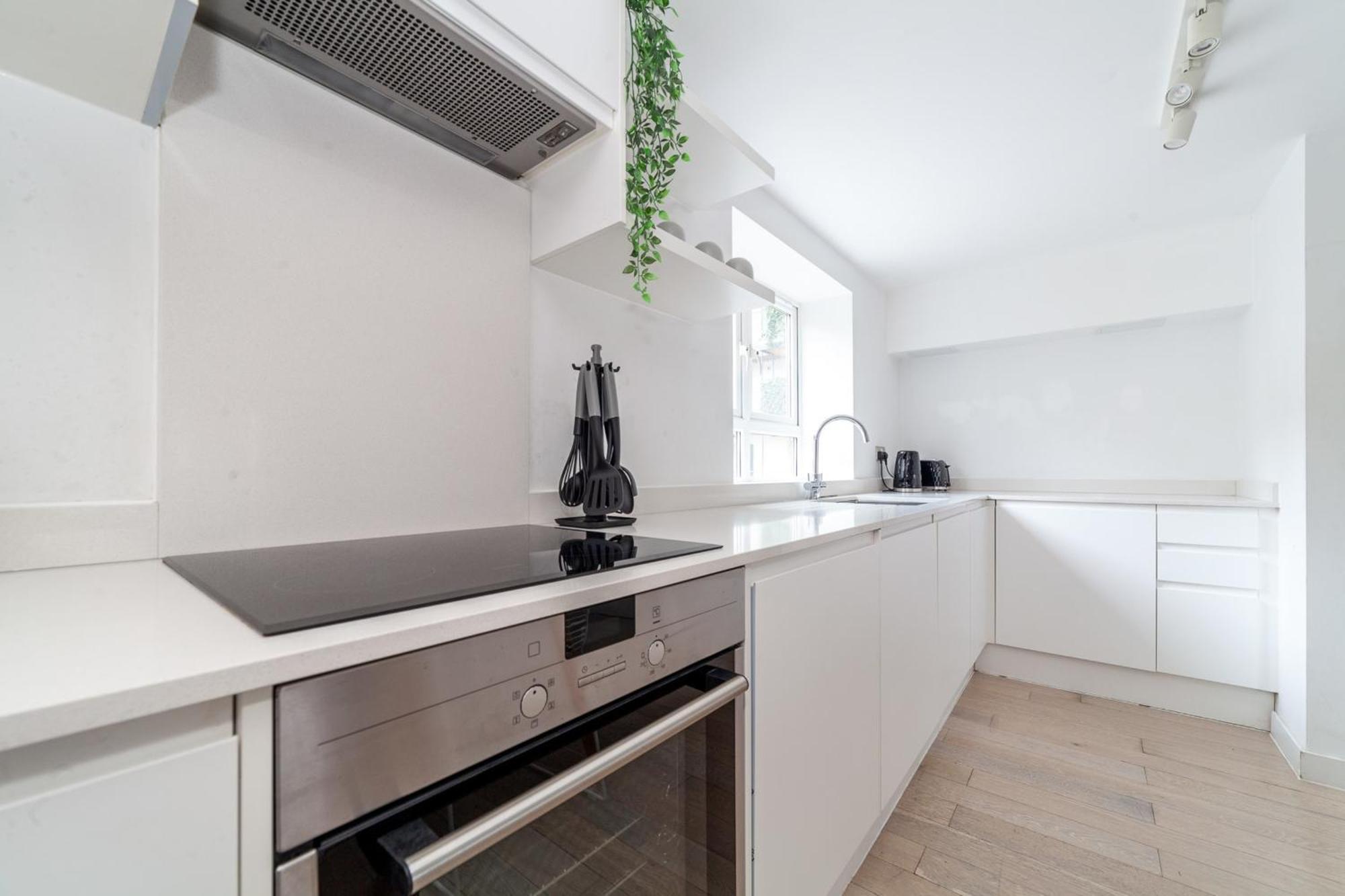 Apartment Relay Two Bedroom Belgravia Charm London
