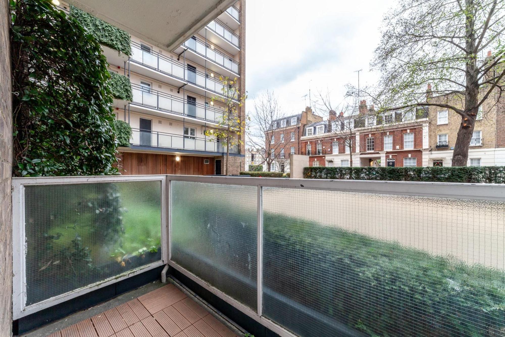 Relay Two Bedroom Belgravia Charm Apartment London