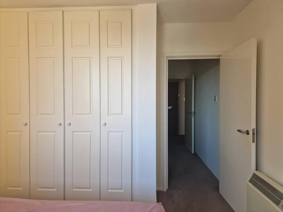 Large 1 Bed Flat Near Hyde Park Appartement Londen