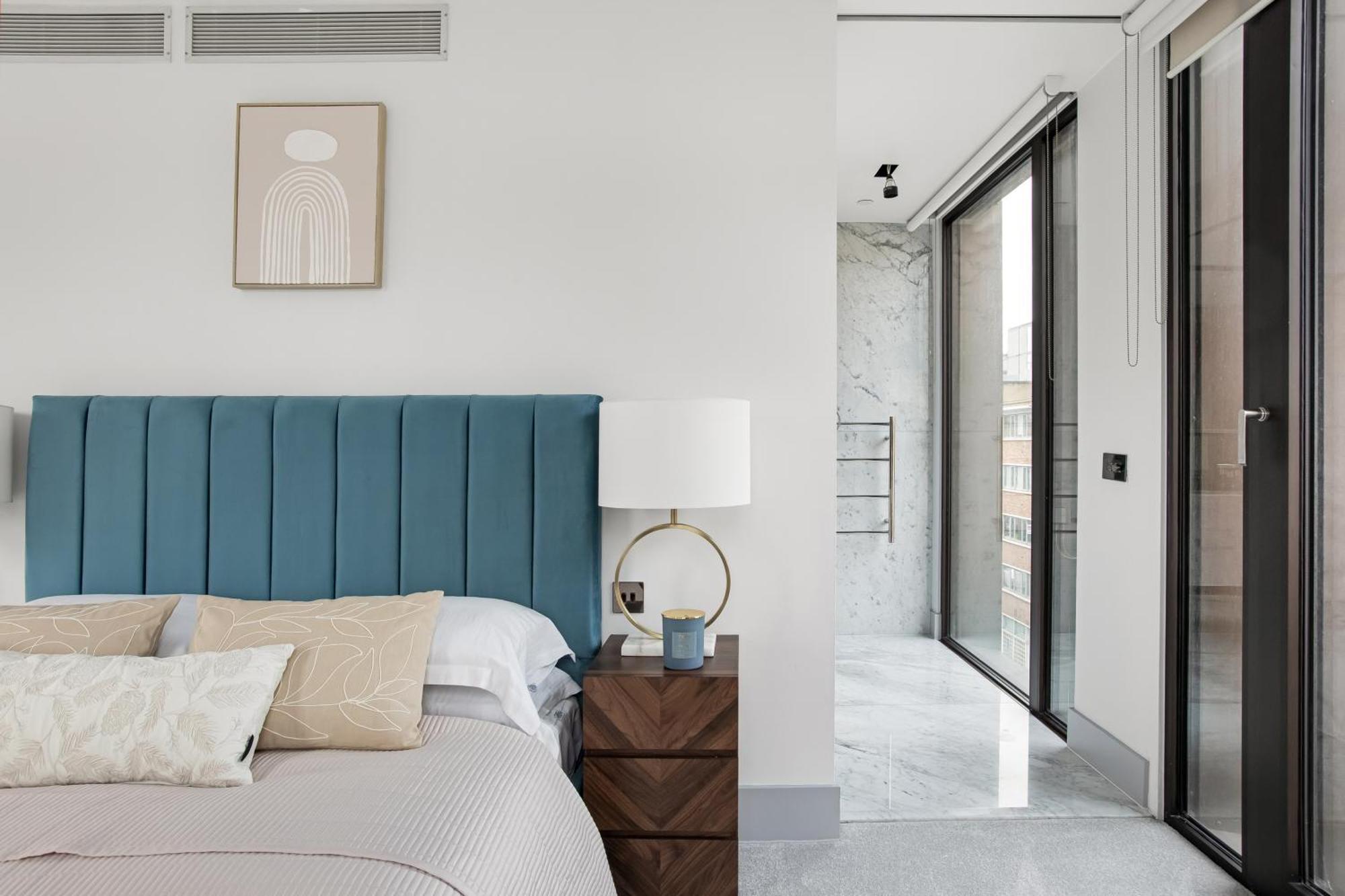 Apartment Stunning 3 Bedroom Penthouse Private Terrace Ac