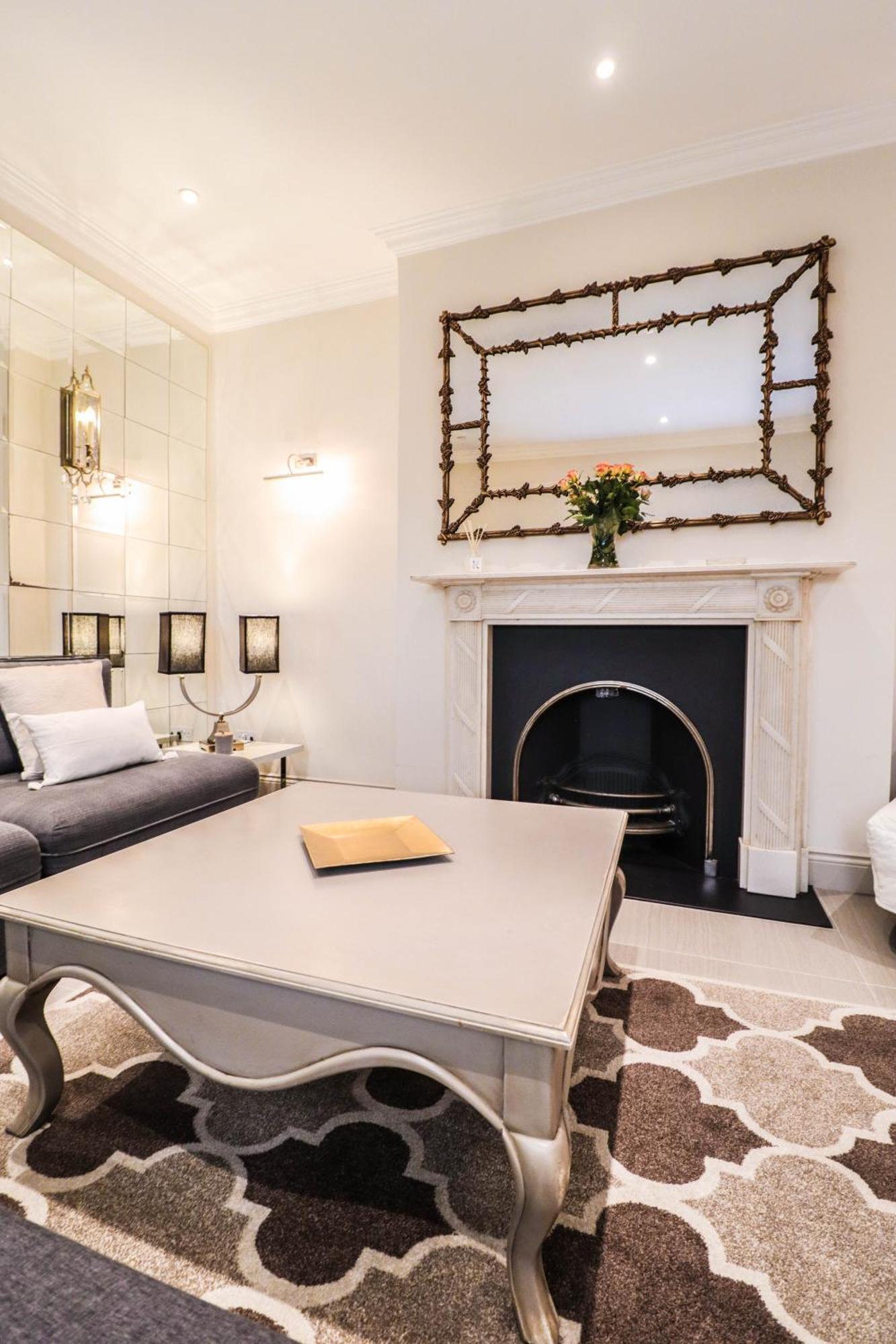 Lovely Kensington Apartment In A Prime Location Apartment