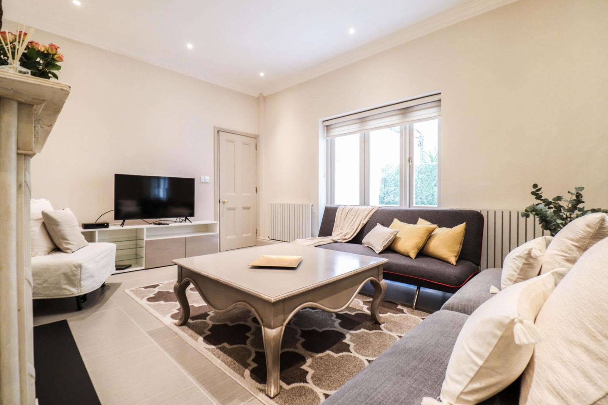 Apartment Lovely Kensington Apartment In A Prime Location *